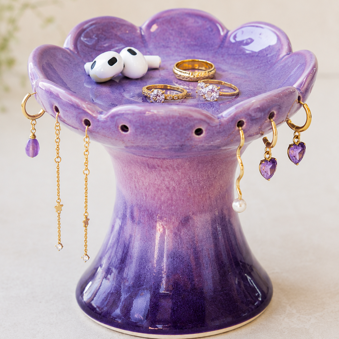 August Teens 1-day workshop - Pedestal Earring Holder