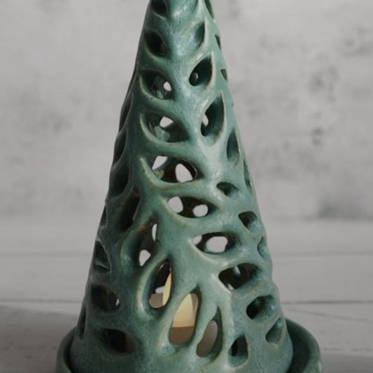 November Teens 1-day workshop - Carved Christmas Tree